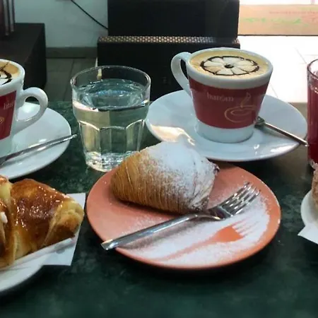 Faleron Rent A Room Toc Bed & Breakfast Naples